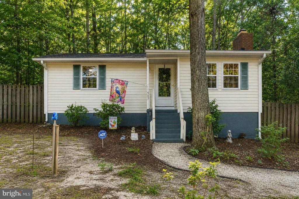 11407 RAWHIDE RD, Lusby, MD 20657