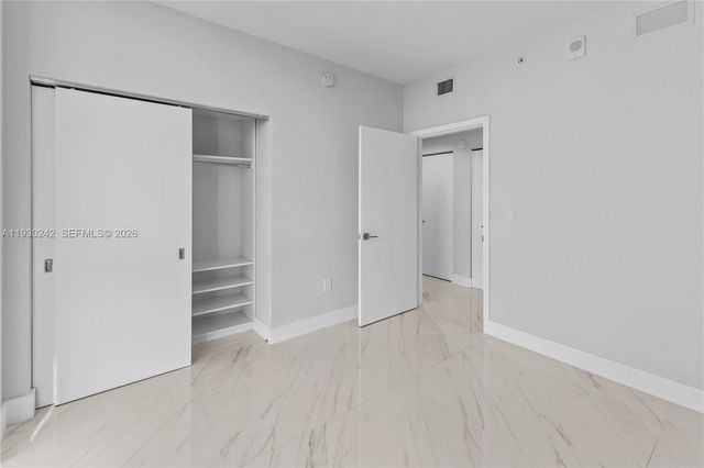 16385 Biscayne Blvd 2907, North Miami Beach, FL 33160