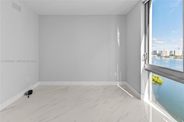 16385 Biscayne Blvd 2907, North Miami Beach, FL 33160