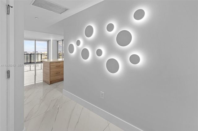 16385 Biscayne Blvd 2907, North Miami Beach, FL 33160