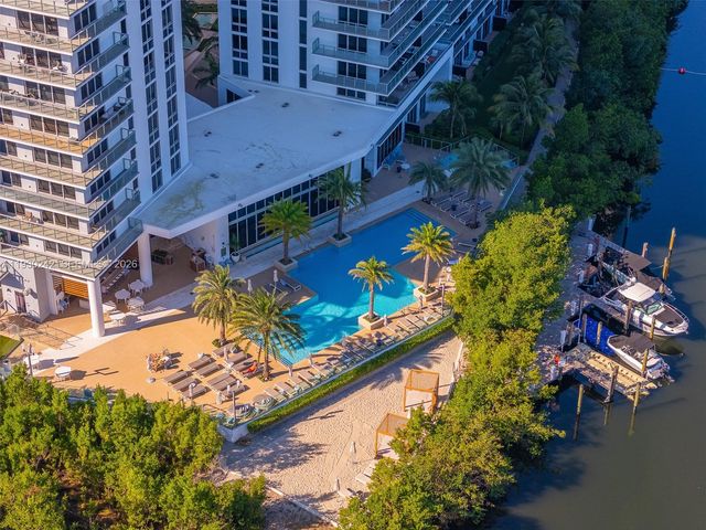 16385 Biscayne Blvd 2907, North Miami Beach, FL 33160