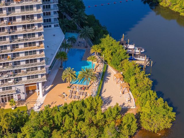 16385 Biscayne Blvd 2907, North Miami Beach, FL 33160