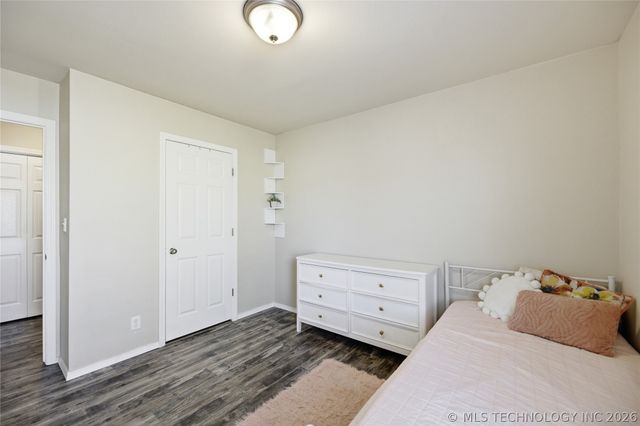 14708 S Hickory Circle, Glenpool, OK 74033