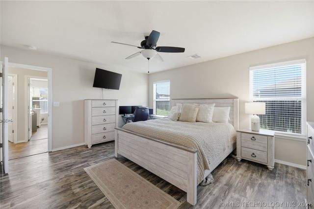 14708 S Hickory Circle, Glenpool, OK 74033