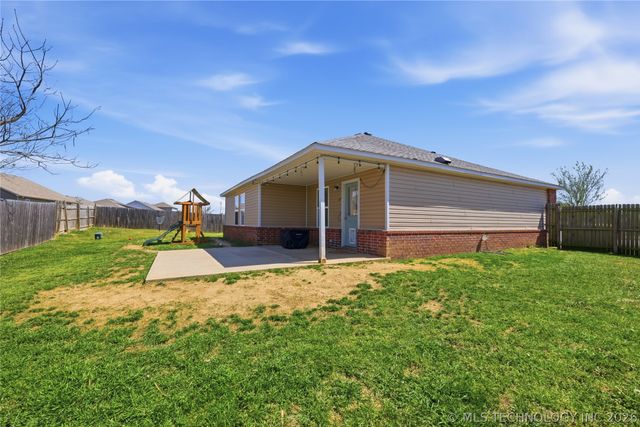 14708 S Hickory Circle, Glenpool, OK 74033