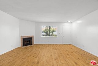 3939 Moore Street 105, Los Angeles, CA 90066