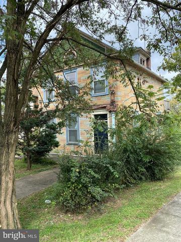 4616 FOOTE ST NE, Washington, DC 20019