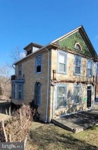 4616 FOOTE ST NE, Washington, DC 20019