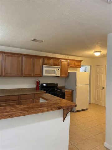 2734 Almeda Plaza Drive, Houston, TX 77045