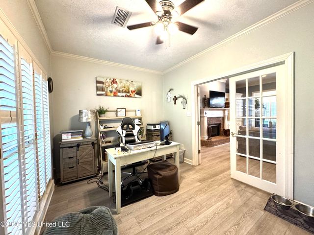 101 Ingle Nook, Clinton, MS 39056