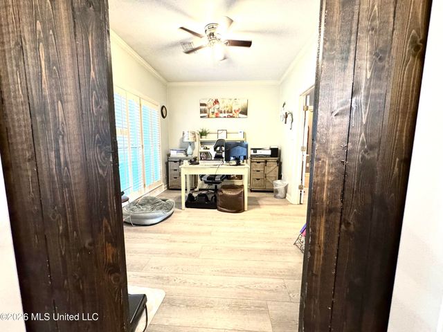 101 Ingle Nook, Clinton, MS 39056