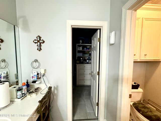 101 Ingle Nook, Clinton, MS 39056
