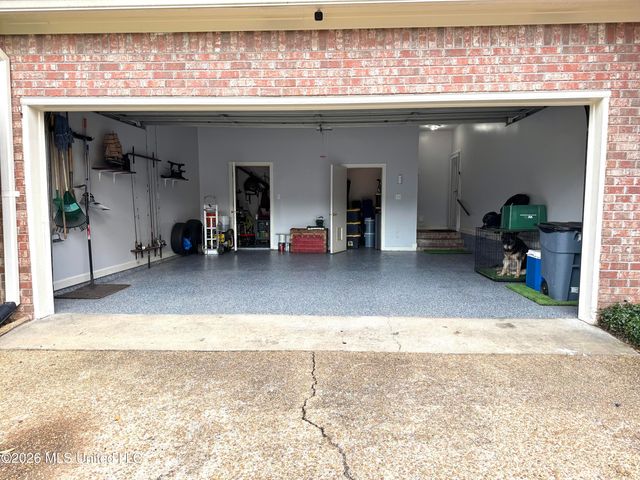 101 Ingle Nook, Clinton, MS 39056