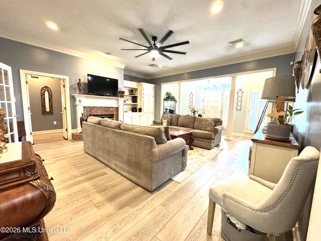 101 Ingle Nook, Clinton, MS 39056