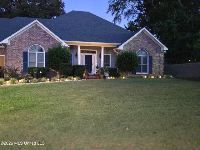 101 Ingle Nook, Clinton, MS 39056