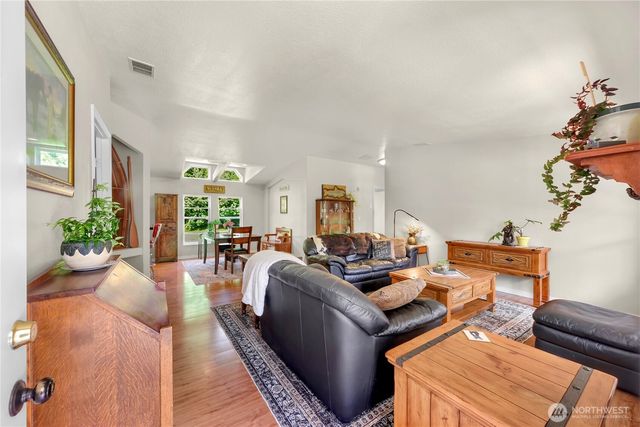 5554 Potter Road, Deming, WA 98244