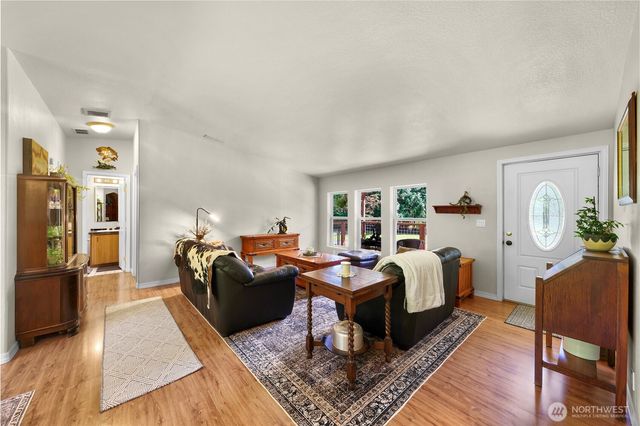5554 Potter Road, Deming, WA 98244