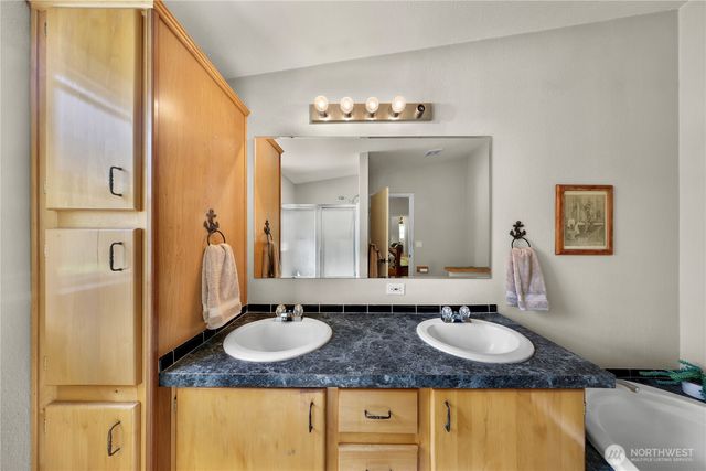 5554 Potter Road, Deming, WA 98244