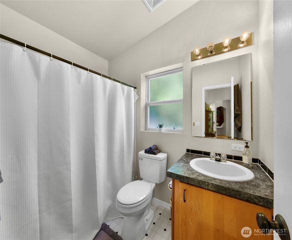 5554 Potter Road, Deming, WA 98244