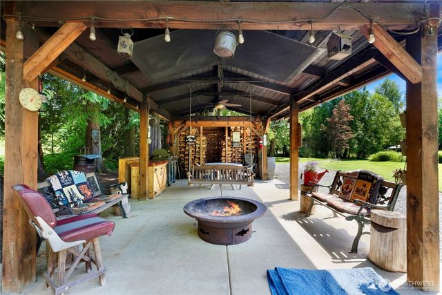 5554 Potter Road, Deming, WA 98244