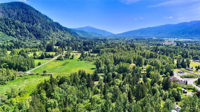 5554 Potter Road, Deming, WA 98244