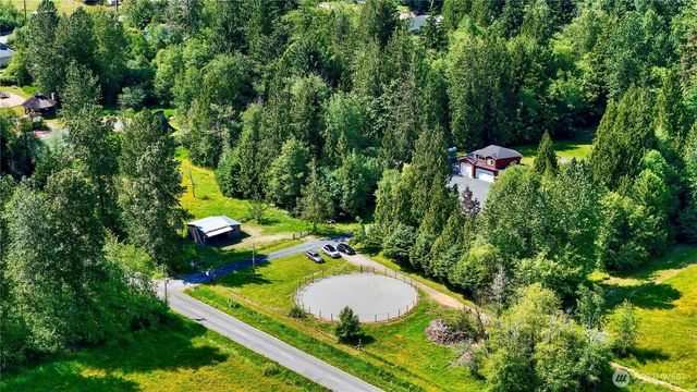 5554 Potter Road, Deming, WA 98244