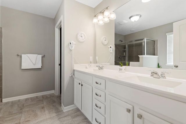 4040 Zircon Lane N, Plymouth, MN 55446