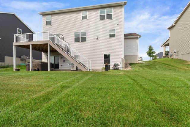 4040 Zircon Lane N, Plymouth, MN 55446