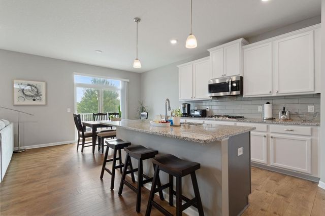4040 Zircon Lane N, Plymouth, MN 55446