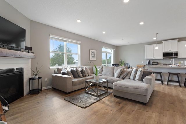 4040 Zircon Lane N, Plymouth, MN 55446