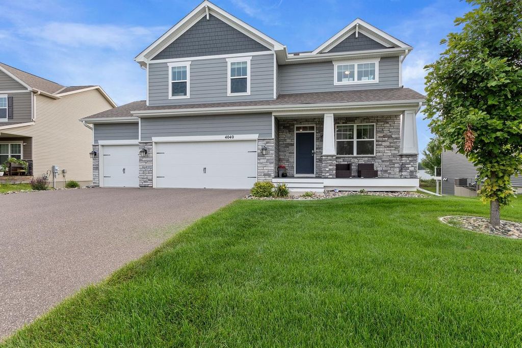 4040 Zircon Lane N, Plymouth, MN 55446