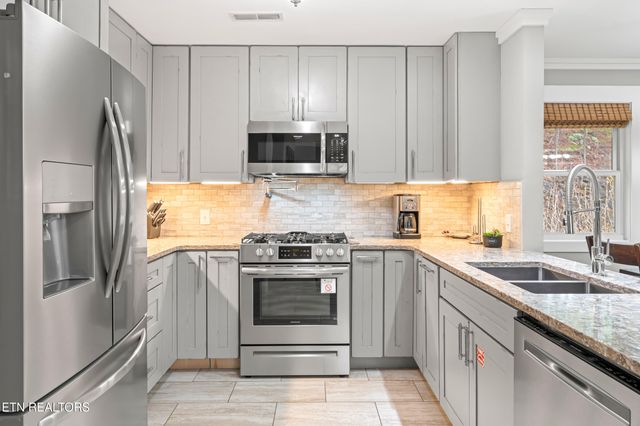 3461 Lost Branch Rd, Sevierville, TN 37862