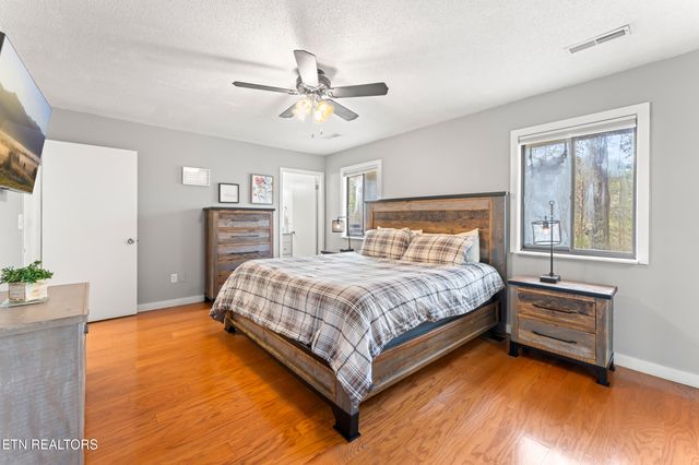 3461 Lost Branch Rd, Sevierville, TN 37862