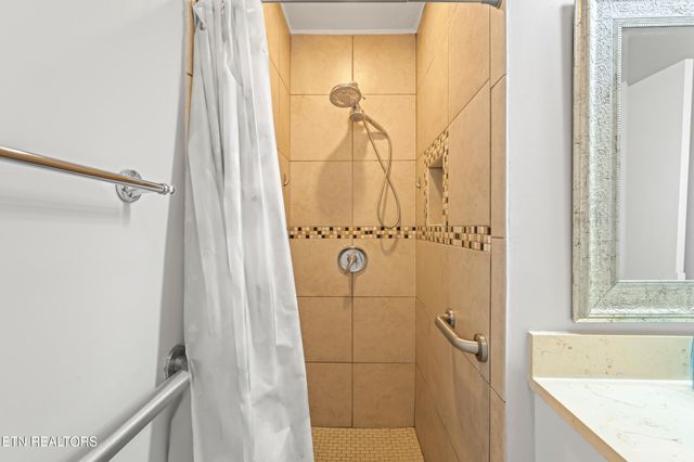 3461 Lost Branch Rd, Sevierville, TN 37862