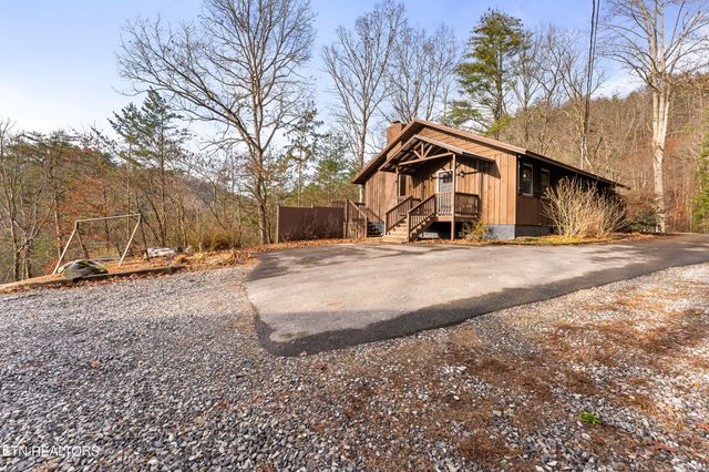 3461 Lost Branch Rd, Sevierville, TN 37862