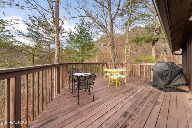 3461 Lost Branch Rd, Sevierville, TN 37862