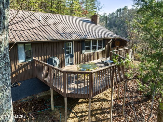 3461 Lost Branch Rd, Sevierville, TN 37862