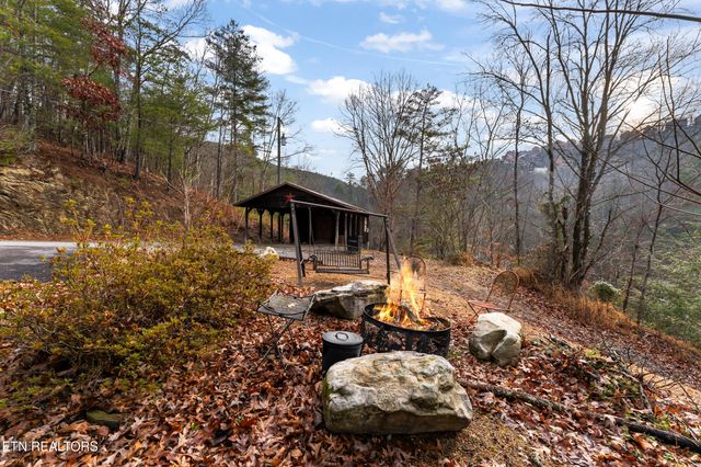 3461 Lost Branch Rd, Sevierville, TN 37862