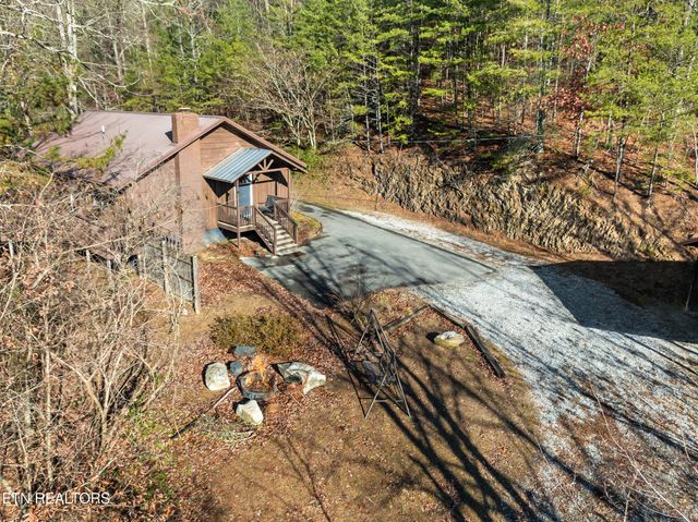 3461 Lost Branch Rd, Sevierville, TN 37862