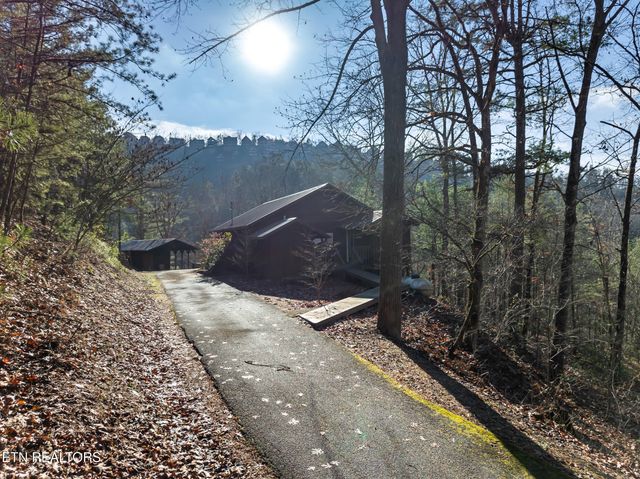 3461 Lost Branch Rd, Sevierville, TN 37862