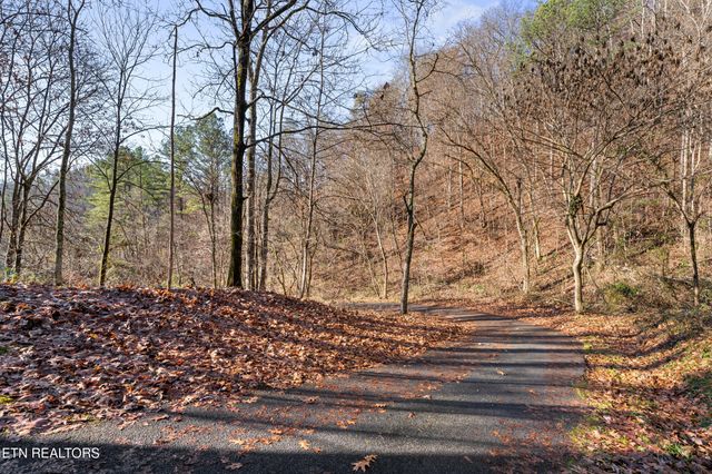 3461 Lost Branch Rd, Sevierville, TN 37862