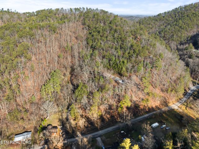 3461 Lost Branch Rd, Sevierville, TN 37862