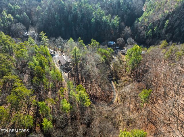 3461 Lost Branch Rd, Sevierville, TN 37862