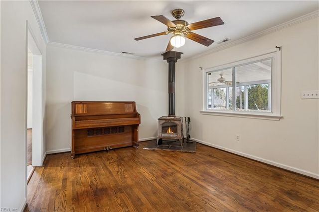 501 Wildey RD, Seaford, VA 23696