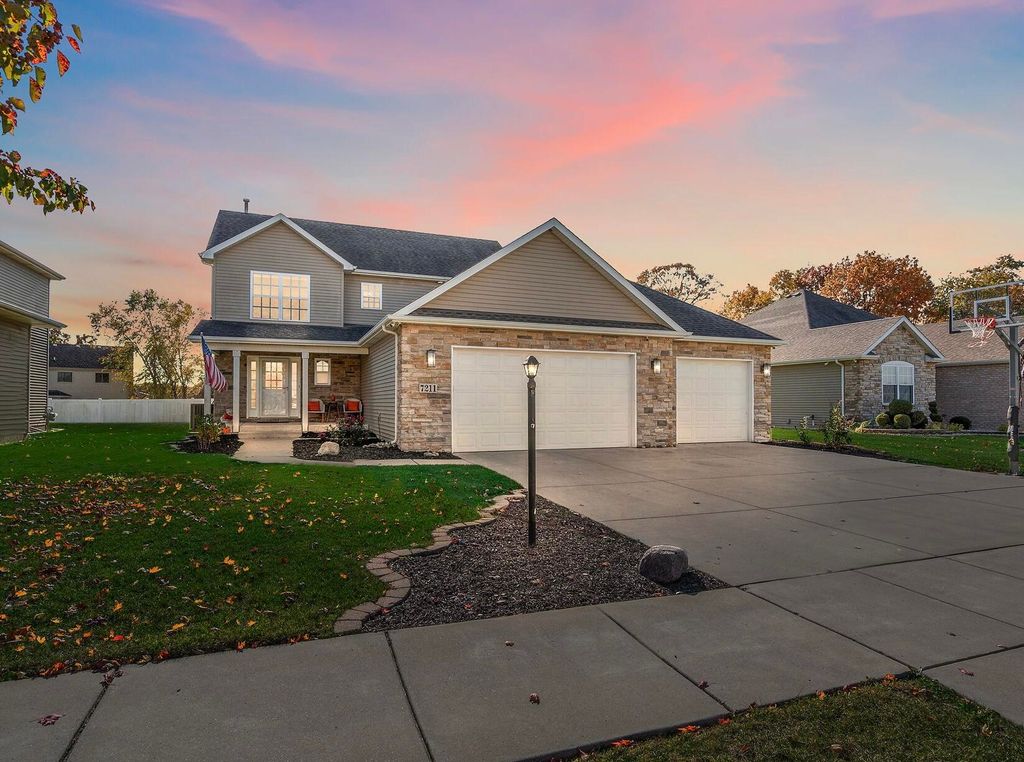 7211 E 104th Place, Crown Point, IN 46307