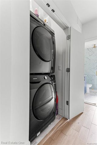 2837 Brush, Detroit, MI 48322