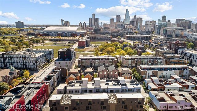 2837 Brush, Detroit, MI 48322