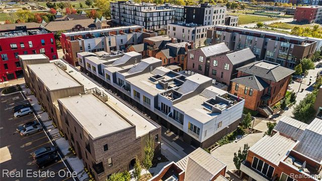 2837 Brush, Detroit, MI 48322