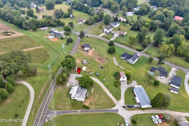 7944 Hill Rd, Knoxville, TN 37938