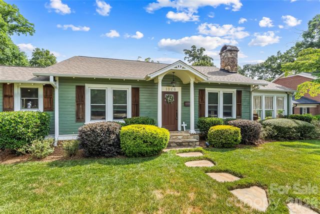 1026 14th Avenue Drive NW, Hickory, NC 28601